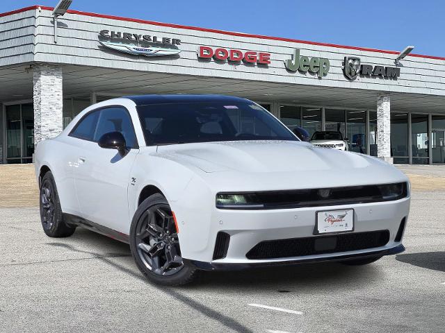 2025 Dodge Charger Daytona Vehicle Photo in Ennis, TX 75119-5114