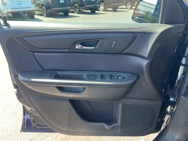 2015 Chevrolet Traverse Vehicle Photo in GREEN BAY, WI 54304-5303
