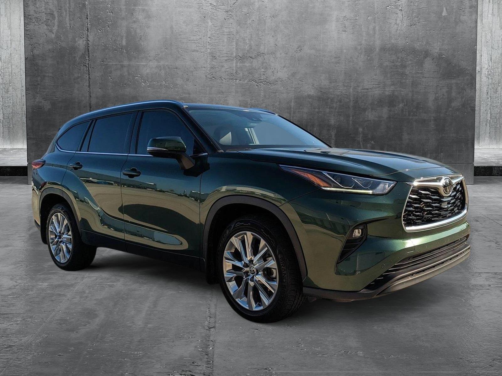 2023 Toyota Highlander Vehicle Photo in Winter Park, FL 32792