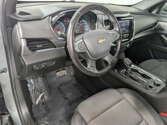 2022 Chevrolet Traverse Vehicle Photo in ENGLEWOOD, CO 80113-6708