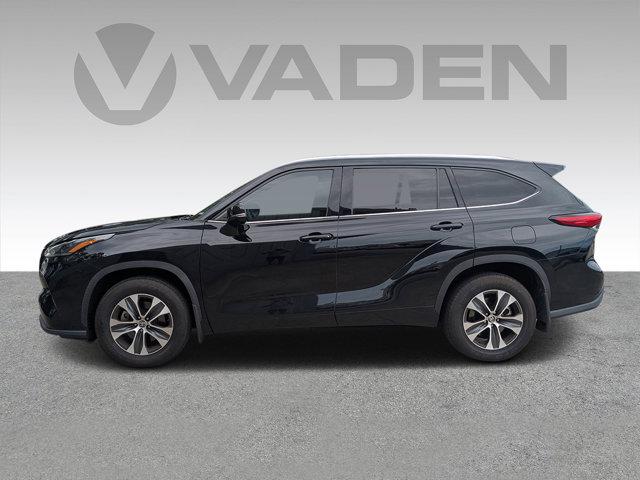 2021 Toyota Highlander Vehicle Photo in BRUNSWICK, GA 31525-1881