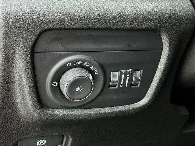 2023 Jeep Grand Cherokee Vehicle Photo in Doylsetown, PA 18901