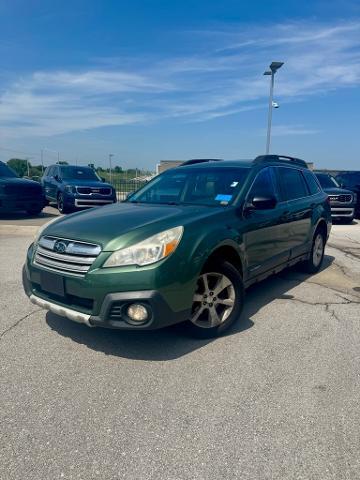 2013 Subaru Outback Vehicle Photo in Lees Summit, MO 64086