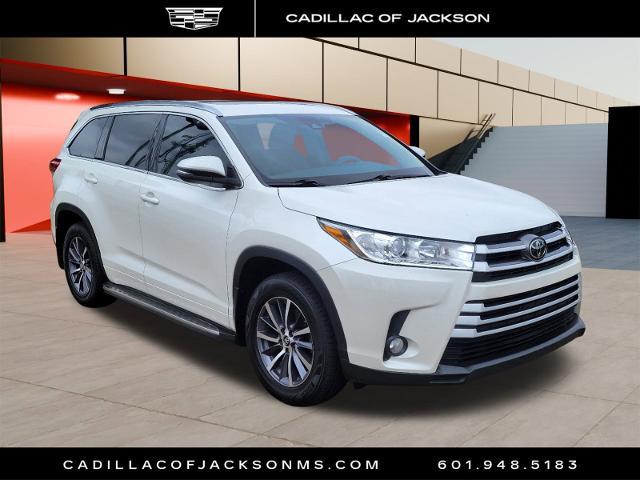 2017 Toyota Highlander Vehicle Photo in RIDGELAND, MS 39157-4406