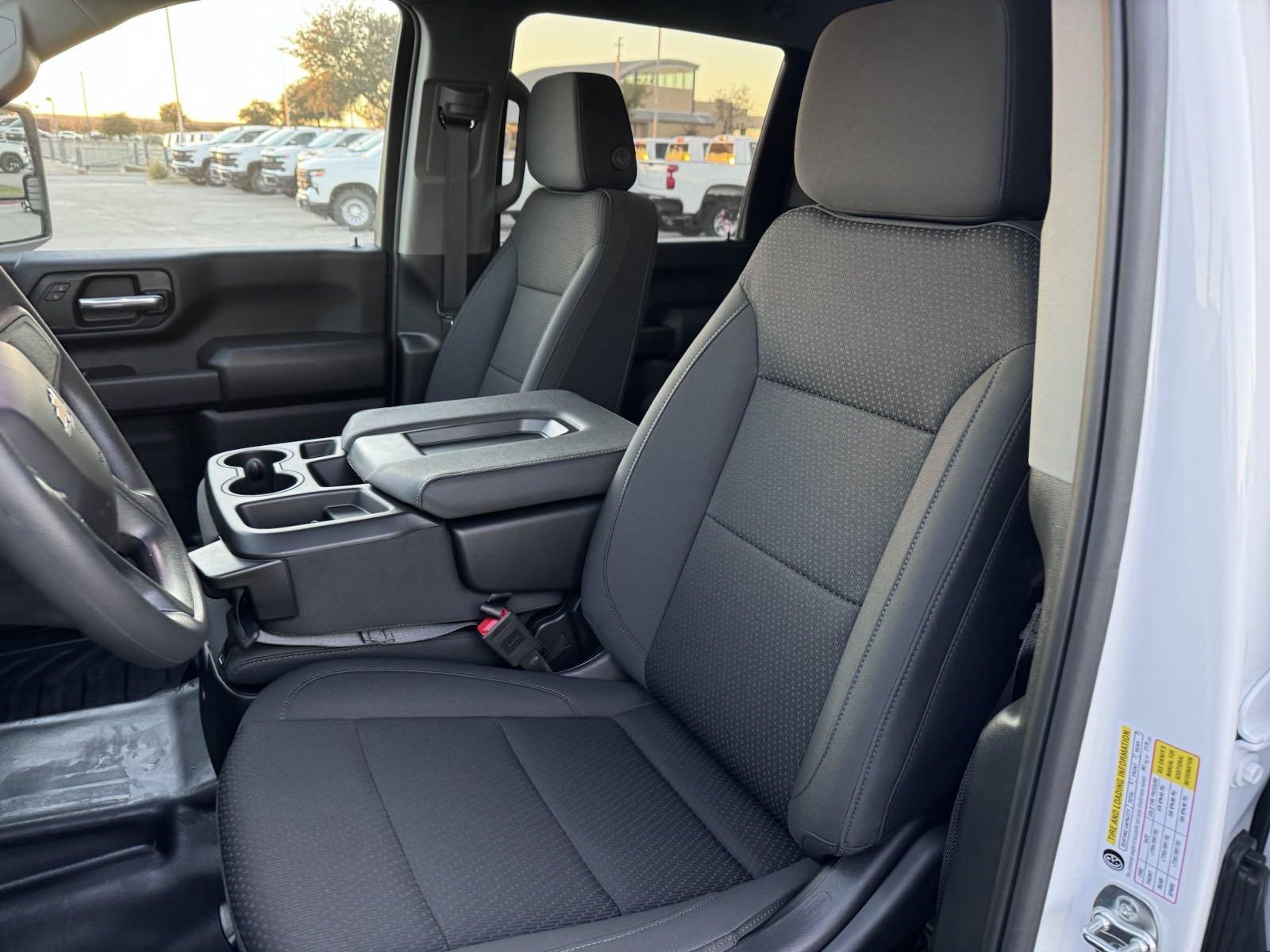 2025 Chevrolet Silverado 2500 HD Vehicle Photo in GEORGETOWN, TX 78626-7508