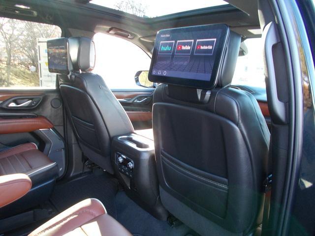 2023 GMC Yukon XL Vehicle Photo in LOWELL, MA 01852-4336