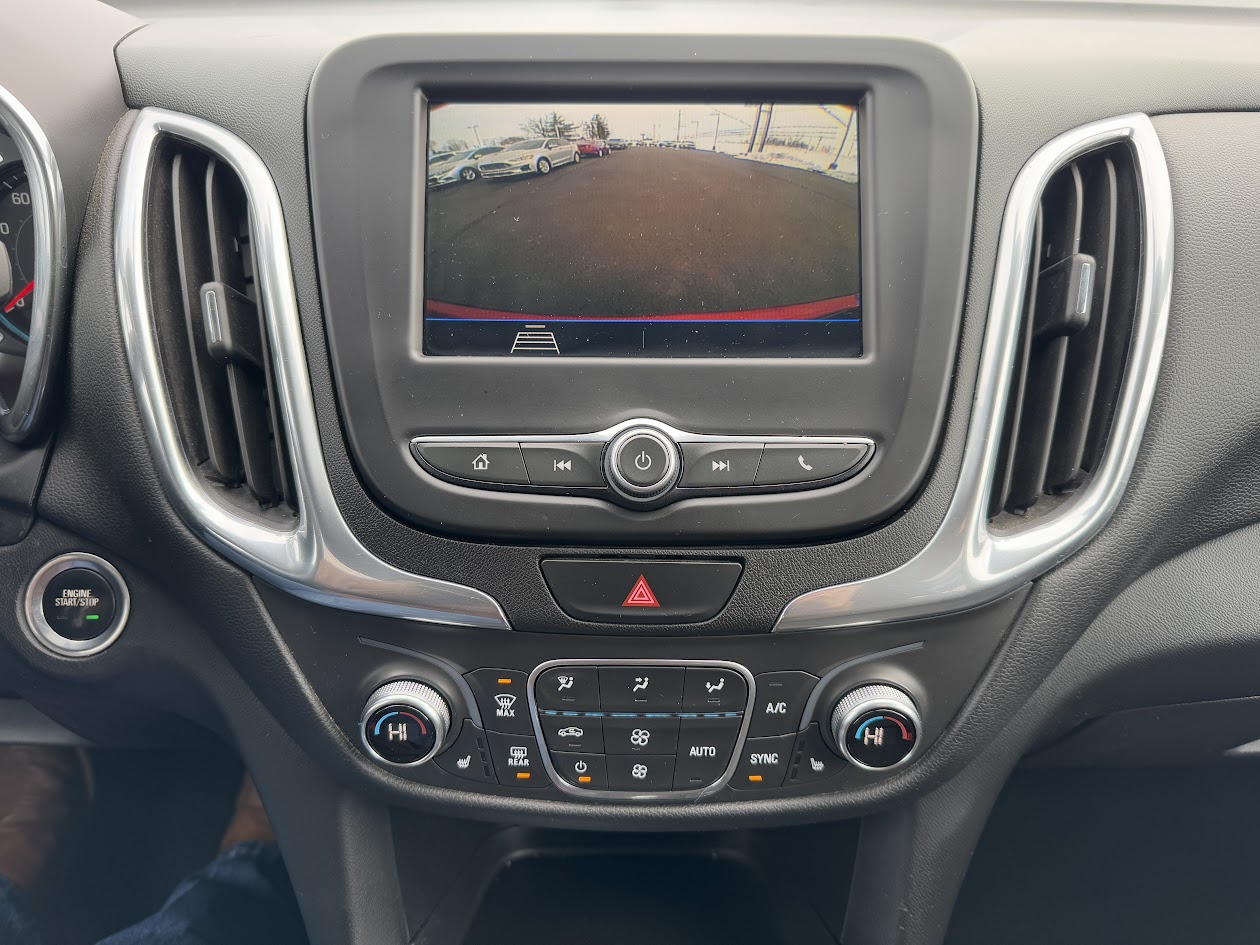 2019 Chevrolet Equinox Vehicle Photo in BOONVILLE, IN 47601-9633