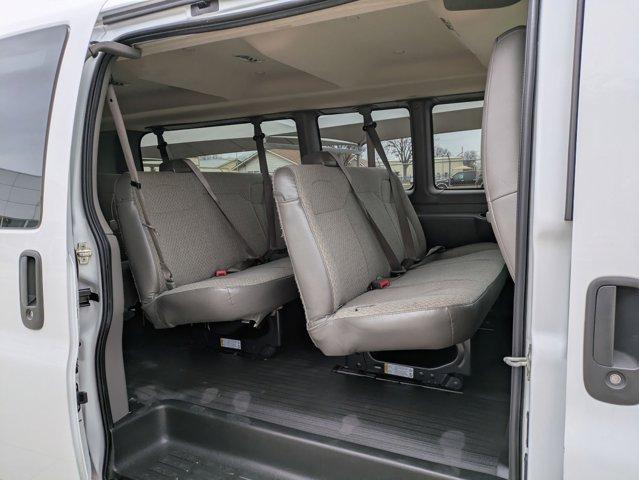 2022 Chevrolet Express Passenger 3500 Vehicle Photo in SELMA, TX 78154-1460