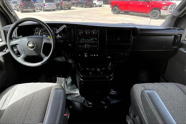 2022 Chevrolet Express Passenger Vehicle Photo in Grapevine, TX 76051