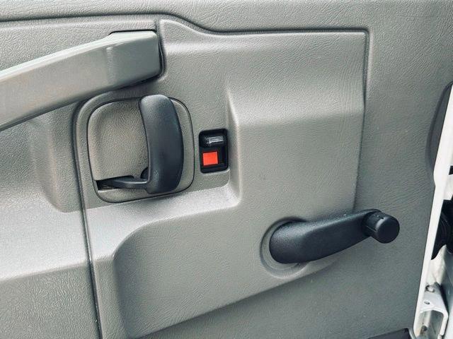 2016 Chevrolet Express Cutaway 3500 Vehicle Photo in MEDINA, OH 44256-9631