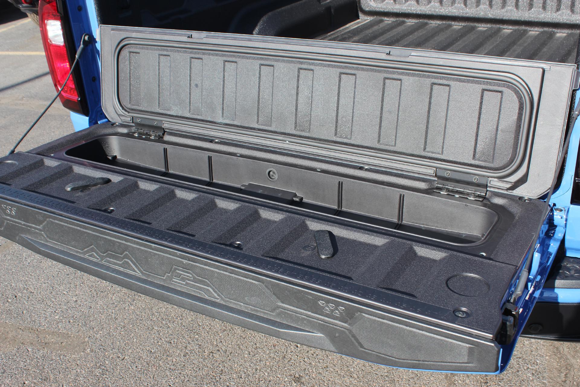 2025 GMC Canyon Vehicle Photo in AURORA, CO 80012-4011