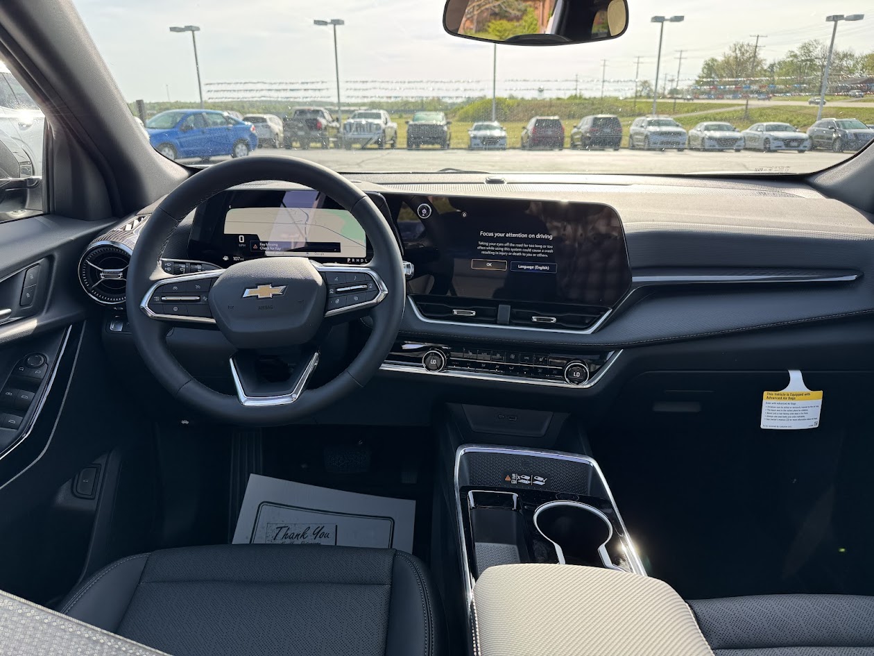 2025 Chevrolet Equinox Vehicle Photo in BOONVILLE, IN 47601-9633