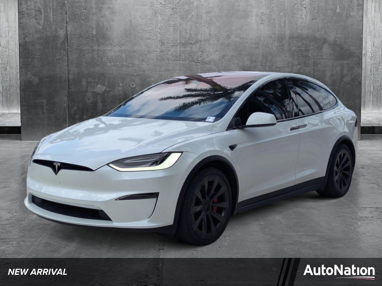 2023 Tesla Model X Vehicle Photo in Coconut Creek, FL 33073