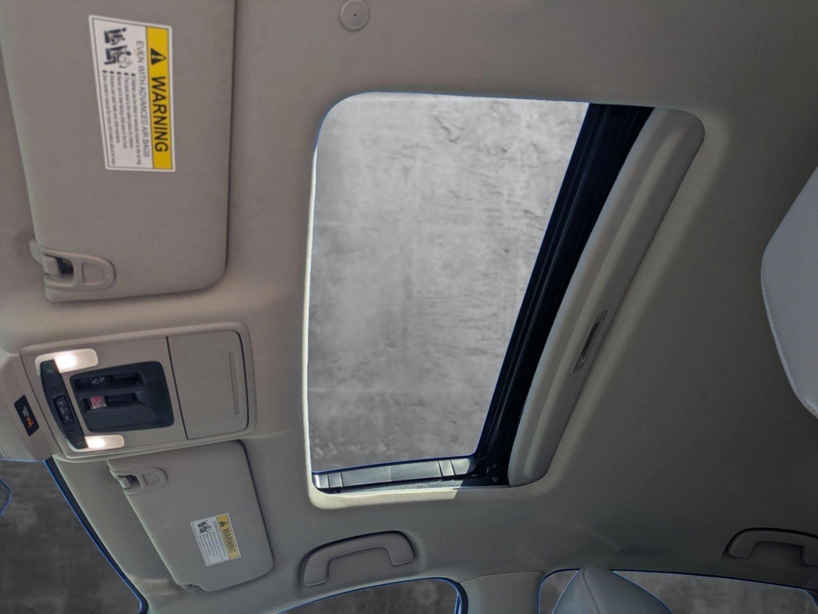 2024 Honda Accord Hybrid Vehicle Photo in Valencia, CA 91355-1794