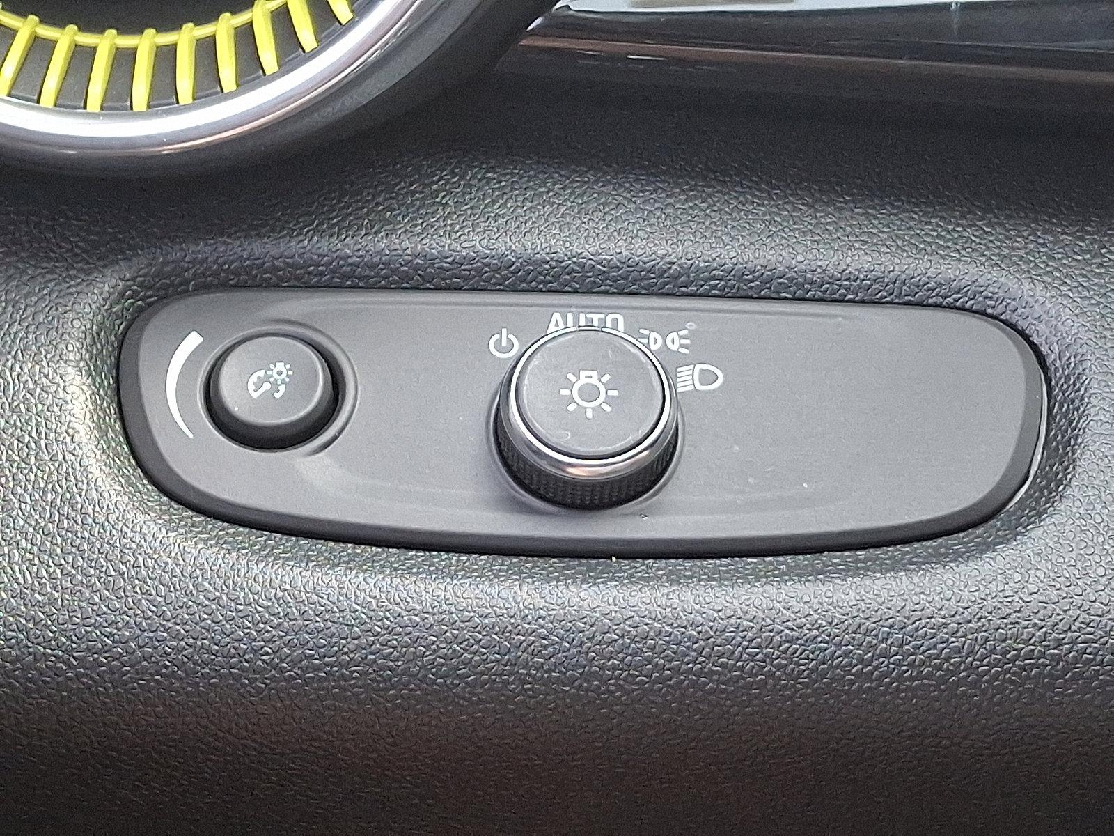 2025 Chevrolet Trax Vehicle Photo in Trevose, PA 19053