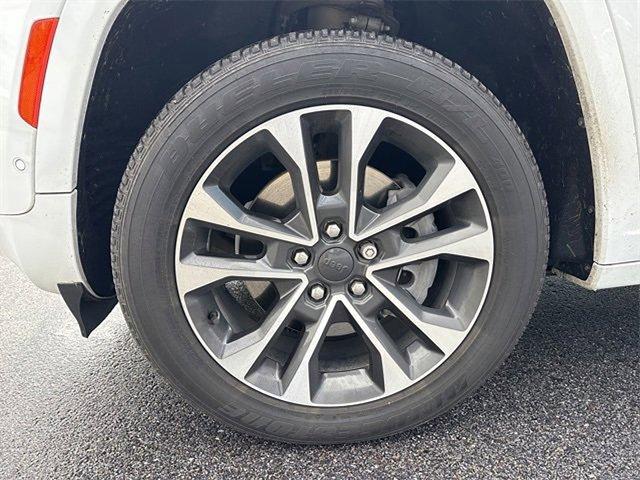 2021 Jeep Grand Cherokee L Vehicle Photo in Willow Grove, PA 19090