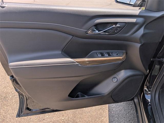 2023 GMC Acadia Vehicle Photo in AURORA, CO 80012-4011