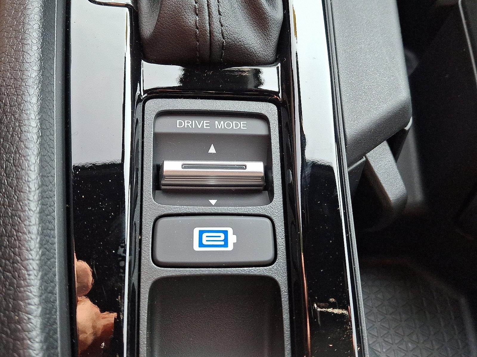 2025 Honda Accord Hybrid Vehicle Photo in Harrisburg, PA 17111