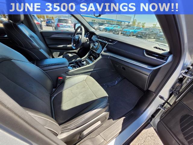 2023 Jeep Grand Cherokee L Vehicle Photo in GREEN BAY, WI 54304-5303