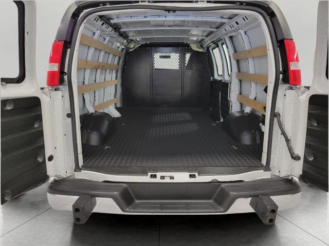 2023 Chevrolet Express Cargo 2500 Vehicle Photo in GREEN BAY, WI 54303-3330