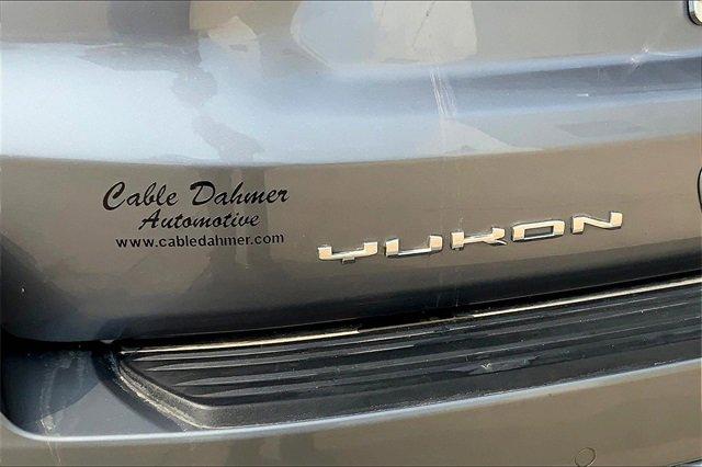 2021 GMC Yukon Vehicle Photo in TOPEKA, KS 66609-0000