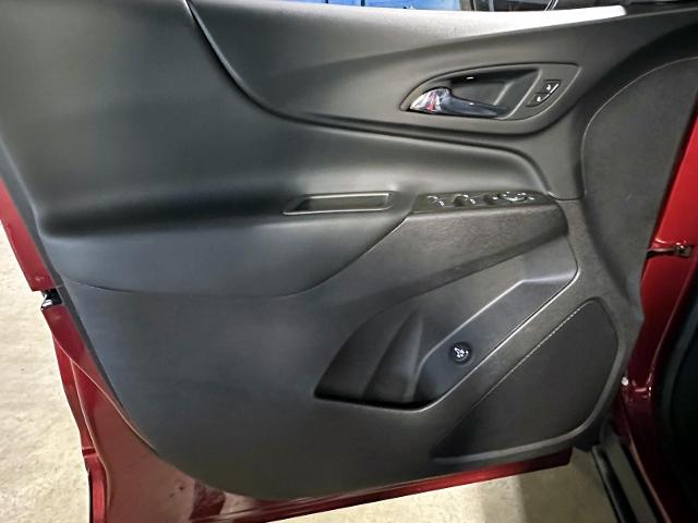2024 Chevrolet Equinox Vehicle Photo in Roslyn, NY 11576