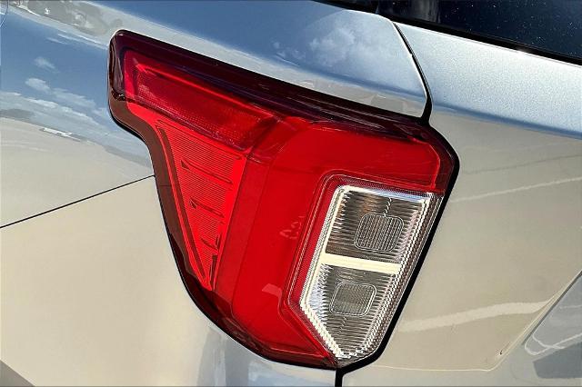 2024 Ford Explorer Vehicle Photo in Grapevine, TX 76051