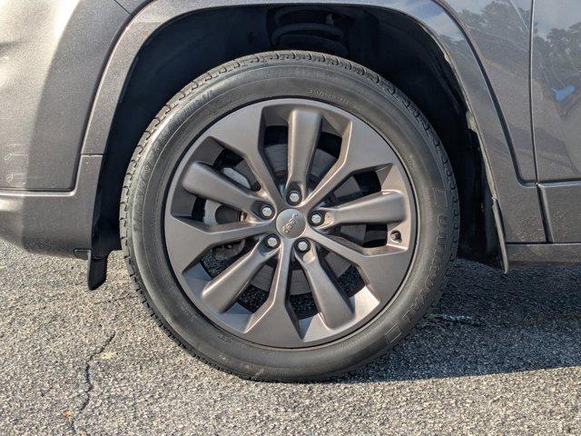 2019 Jeep Cherokee Vehicle Photo in BRUNSWICK, GA 31525-1881