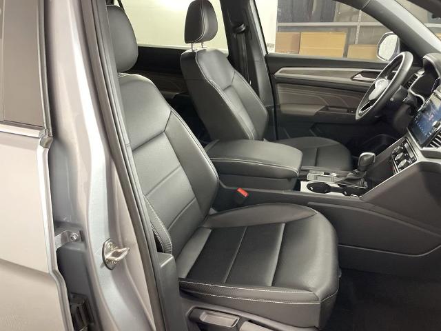 2023 Volkswagen Atlas Cross Sport Vehicle Photo in GILBERT, AZ 85297-0402