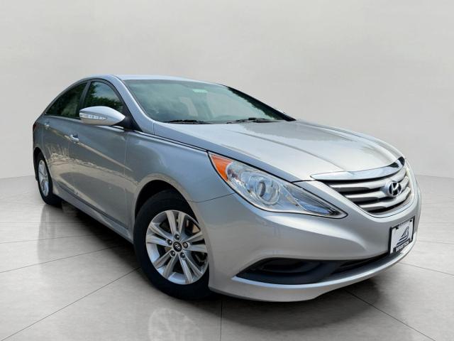 2014 Hyundai SONATA Vehicle Photo in Appleton, WI 54914