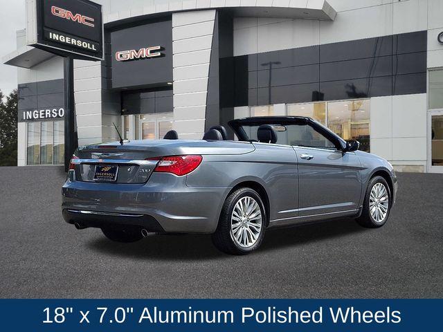 2013 Chrysler 200 Vehicle Photo in WATERTOWN, CT 06795-3318