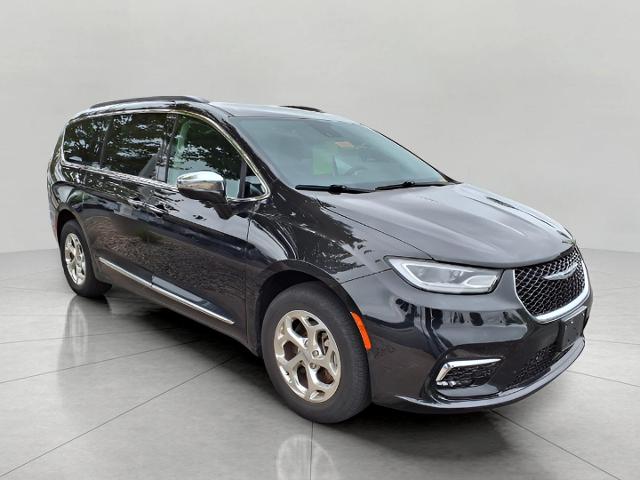 2022 Chrysler Pacifica Vehicle Photo in Oshkosh, WI 54904