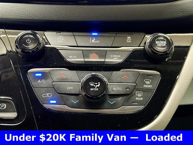 2022 Chrysler Pacifica Vehicle Photo in EVERETT, WA 98203-5662