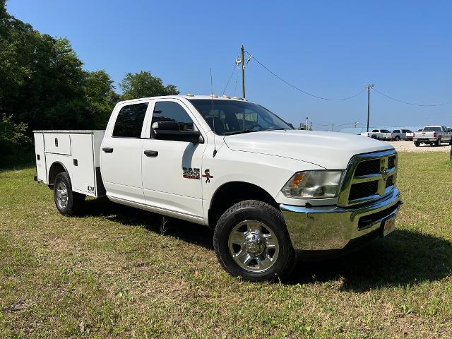 Used 2018 RAM Ram 2500 Pickup Tradesman with VIN 3C6UR5HL8JG365047 for sale in Center, TX