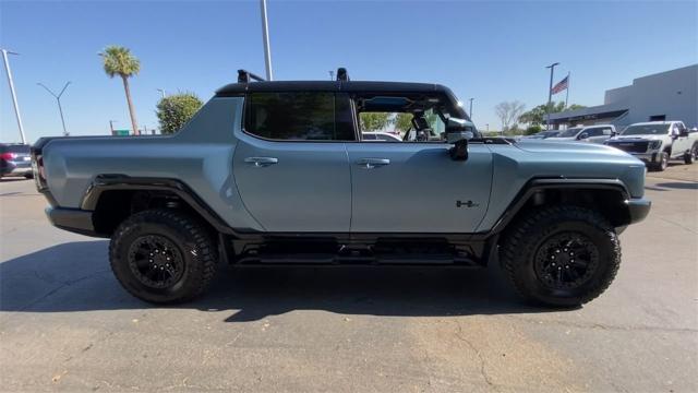 2024 GMC HUMMER EV Pickup Vehicle Photo in GOODYEAR, AZ 85338-1310