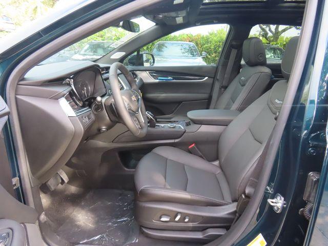 2025 Cadillac XT5 Vehicle Photo in DELRAY BEACH, FL 33483-3294