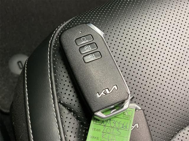 2023 Kia EV6 Vehicle Photo in PORTLAND, OR 97225-3518