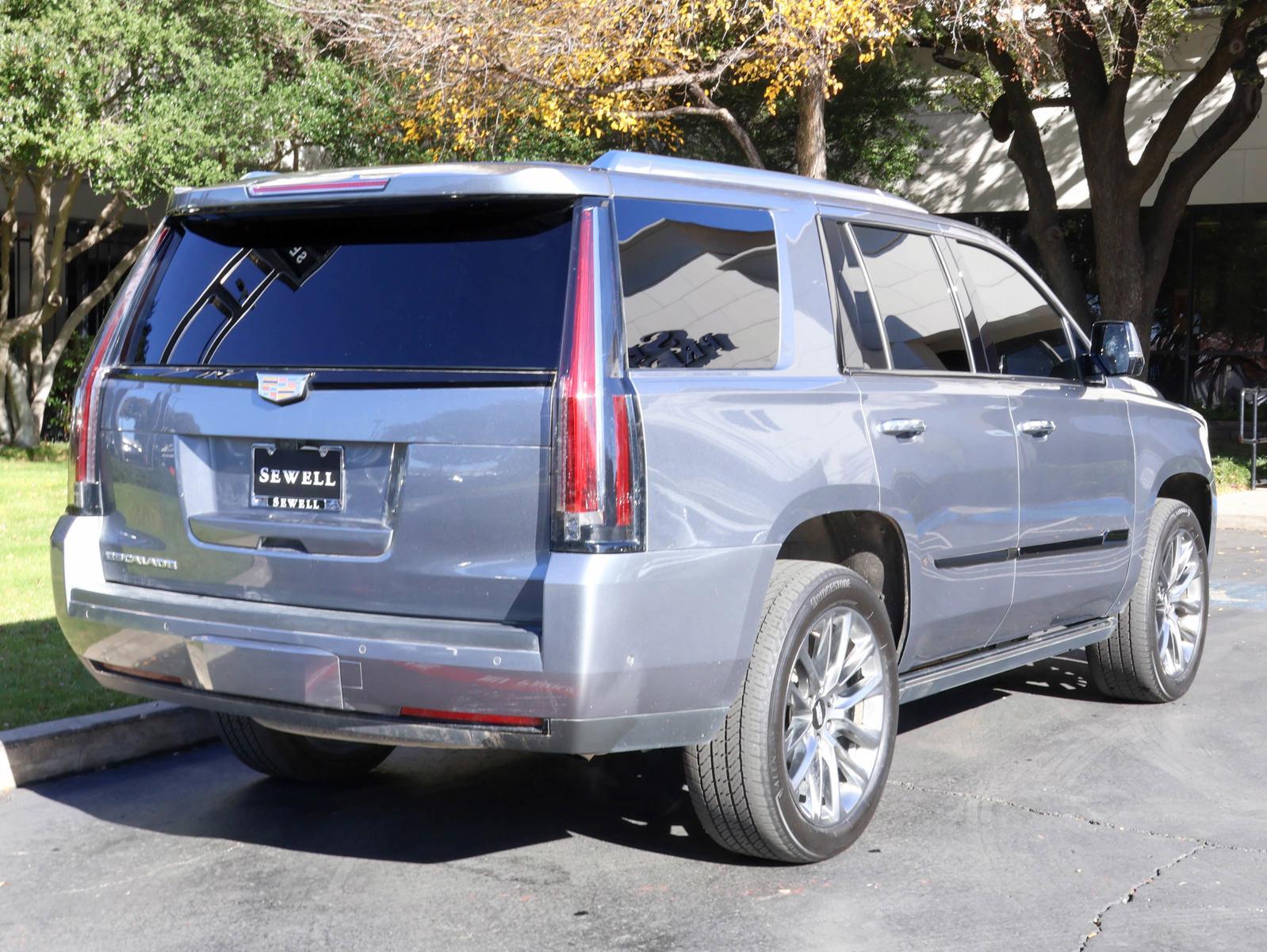 2020 Cadillac Escalade Vehicle Photo in DALLAS, TX 75209-3095