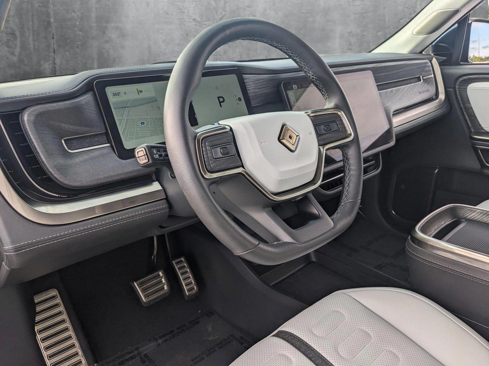 2023 Rivian R1S Vehicle Photo in WEST PALM BEACH, FL 33407-3296