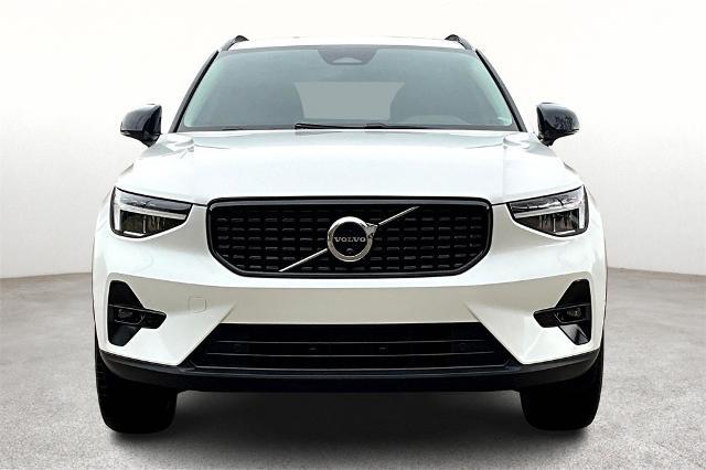 2023 Volvo XC40 Vehicle Photo in Houston, TX 77007