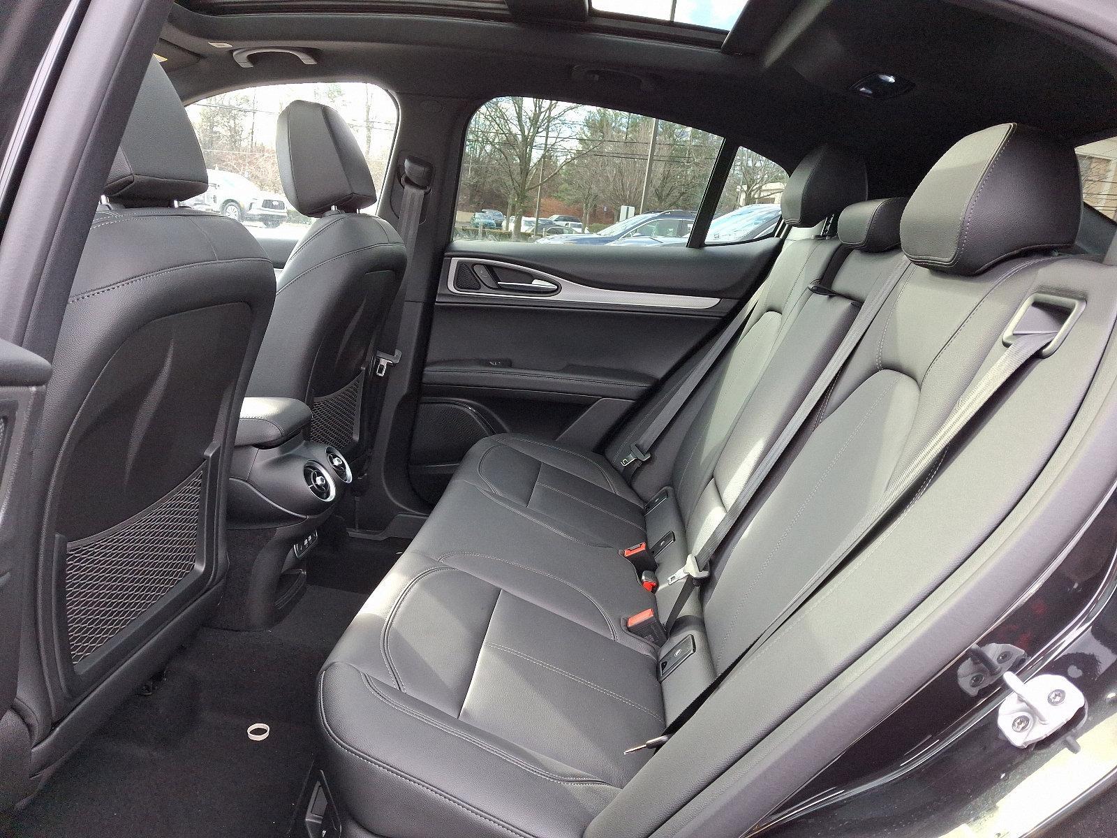 2025 Alfa Romeo Stelvio Vehicle Photo in Willow Grove, PA 19090