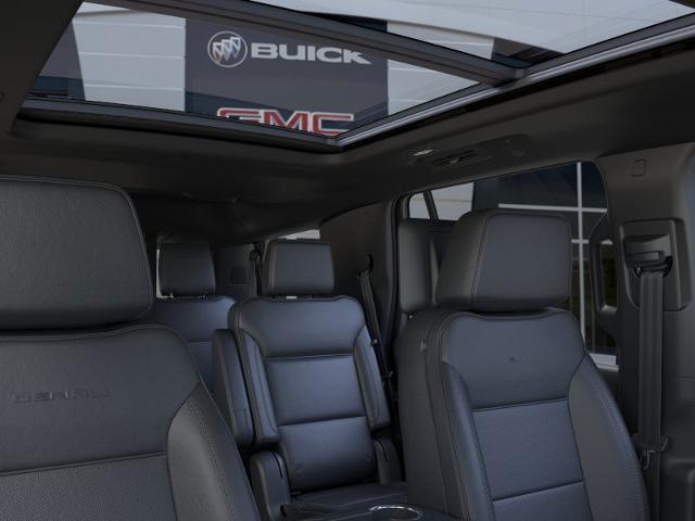 2025 GMC Yukon Vehicle Photo in GREEN BAY, WI 54303-3330