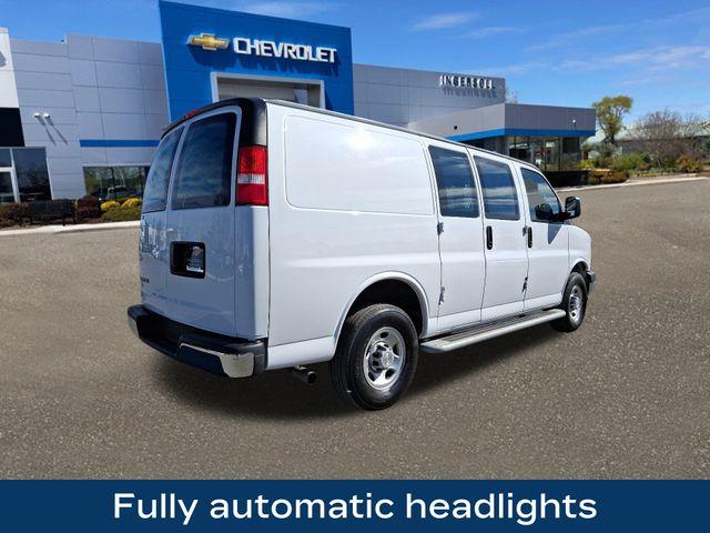 2022 Chevrolet Express Cargo 2500 Vehicle Photo in DANBURY, CT 06810-5034