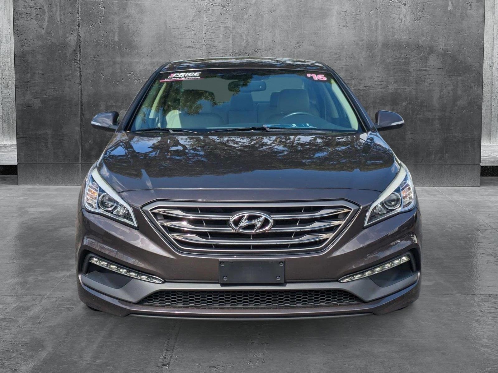 2016 Hyundai SONATA Vehicle Photo in Panama City, FL 32401