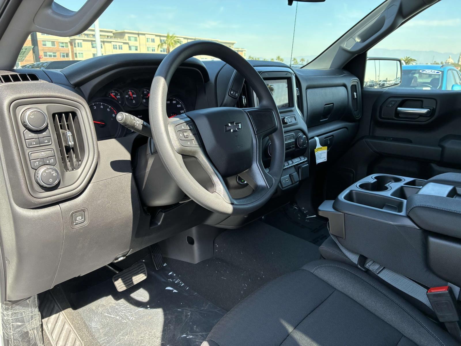 2025 Chevrolet Silverado 1500 Vehicle Photo in LOS ANGELES, CA 90007-3794