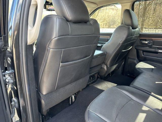 2015 Ram 1500 Vehicle Photo in MEDINA, OH 44256-9631