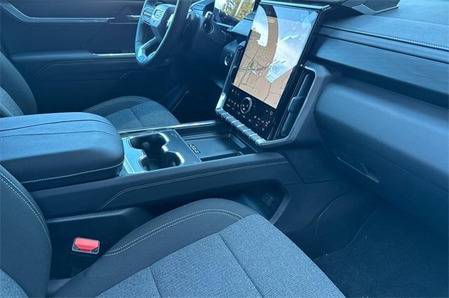 2025 GMC Acadia Vehicle Photo in ELK GROVE, CA 95757-8703
