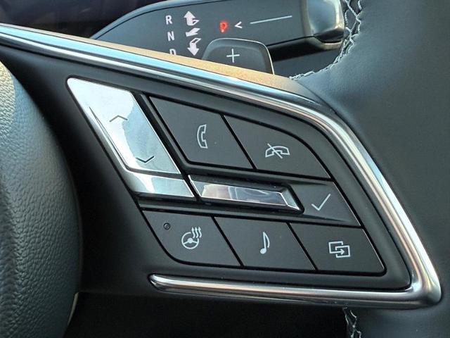 2025 Buick Enclave Vehicle Photo in COLUMBIA, MO 65203-3903