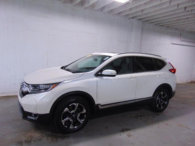 Used 2017 Honda CR-V Touring with VIN 5J6RW2H96HL064620 for sale in Emporia, KS