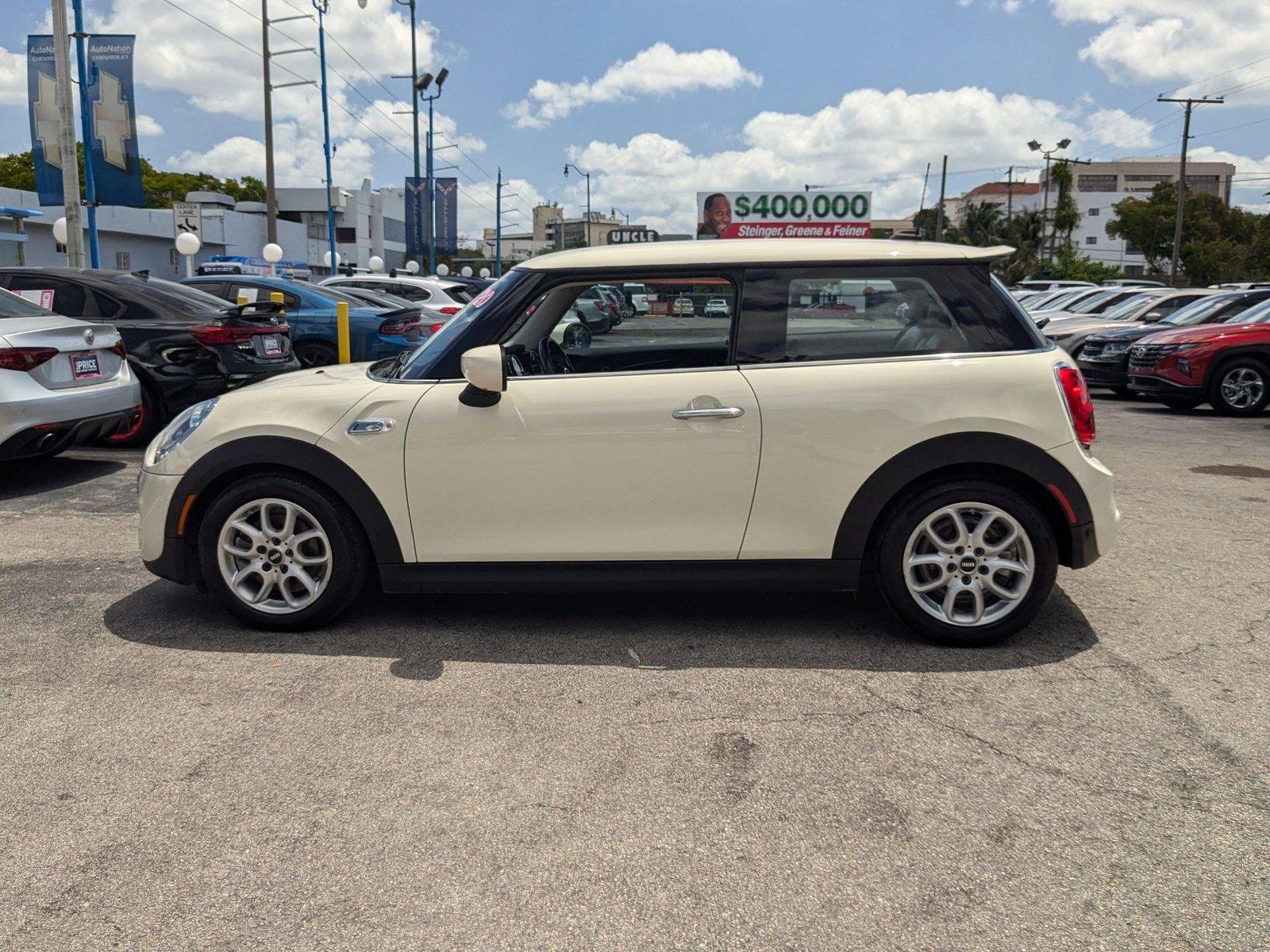 2020 MINI Hardtop 2 Door Vehicle Photo in MIAMI, FL 33134-2699